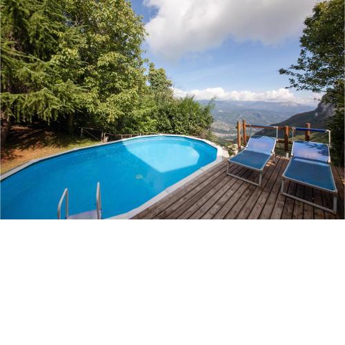 Awesome home in Fabbriche di Vallico with 3 Bedrooms and WiFi