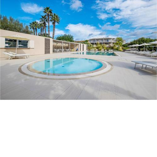 Awesome home in Marina di Ragusa with Outdoor swimming pool, WiFi and 3 Bedrooms