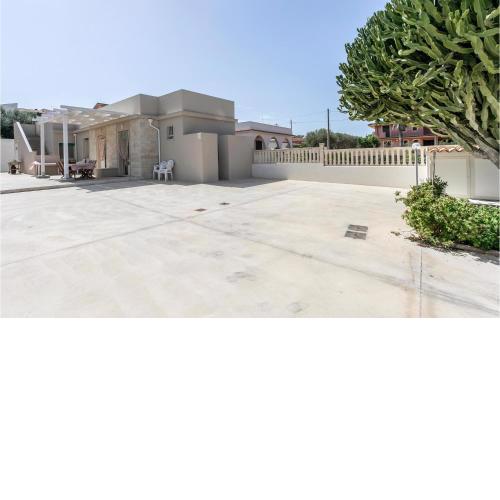 Awesome home in Marzamemi with 3 Bedrooms