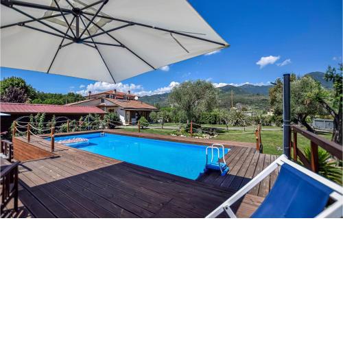 Awesome home in Pietrasanta with 4 Bedrooms, WiFi and Outdoor swimming pool