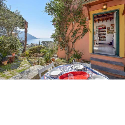 Awesome home in Recco with WiFi and 3 Bedrooms