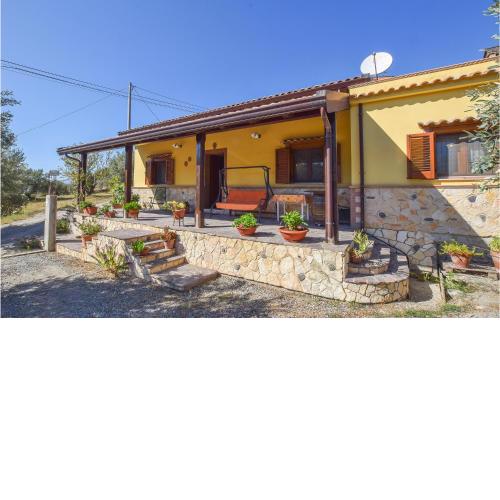 Awesome home in Reggio Calabria with WiFi and 3 Bedrooms