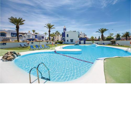 Awesome home in Roquetas de Mar with 1 Bedrooms, WiFi and Outdoor swimming pool