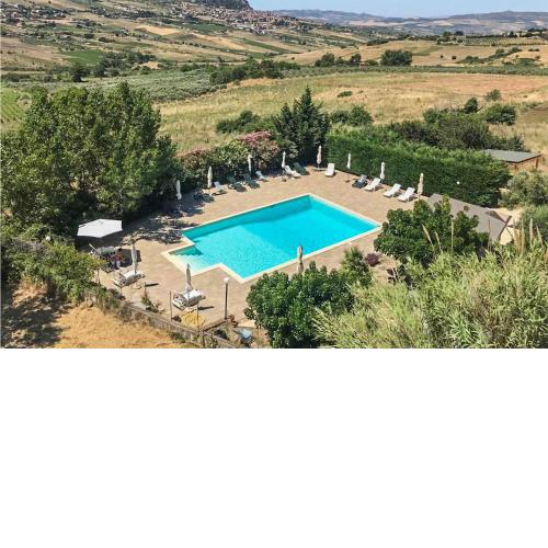 Awesome home in San Giuseppe Jato with Outdoor swimming pool, 1 Bedrooms and WiFi