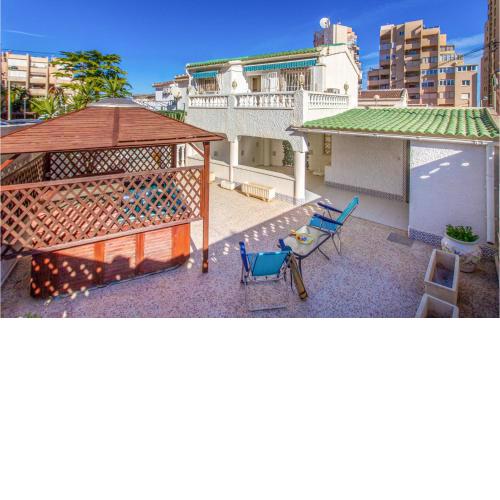 Awesome home in Torrevieja with Jacuzzi, WiFi and 2 Bedrooms