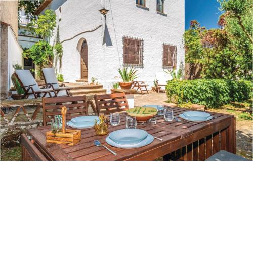 Awesome home in Tossa de Mar with 5 Bedrooms and WiFi