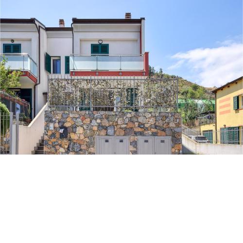 Awesome home in Vado Ligure with Internet and 2 Bedrooms