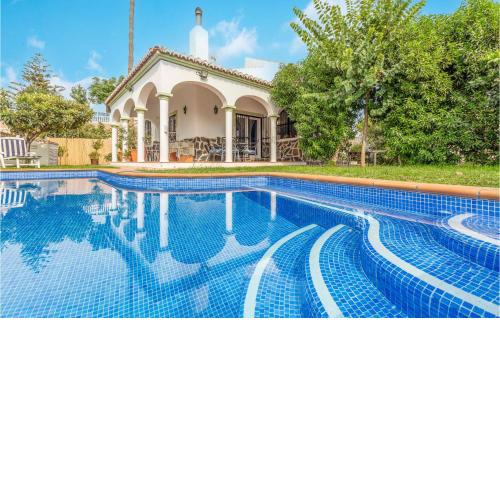 Awesome Home In Vlez Mlaga With 3 Bedrooms, Wifi And Outdoor Swimming Pool