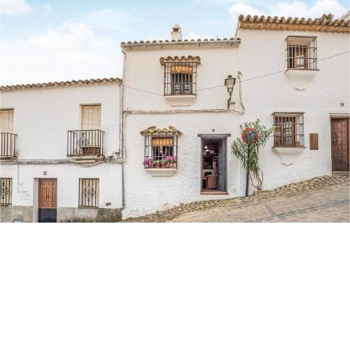 Awesome home in Zahara de la Sierra with 2 Bedrooms and WiFi