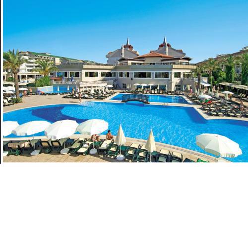 Aydinbey Famous Resort