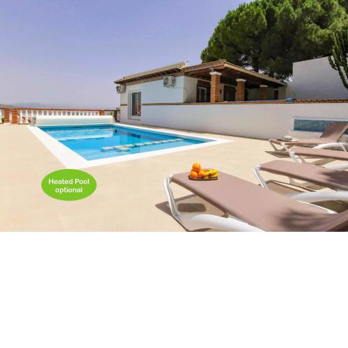 Ayma Villa family