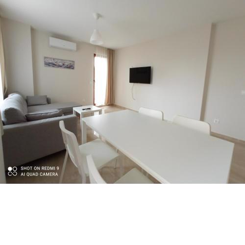 Azzuro Residence - Luxury Tworoom Apartment