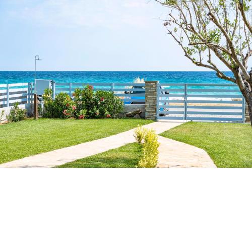 Azzurro seafront houses
