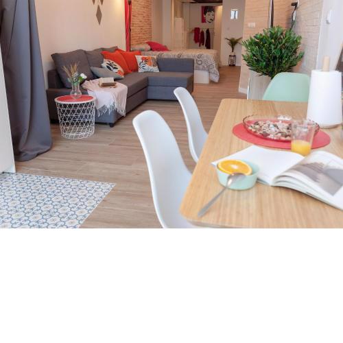 B - NOGUERA APARTMENTS - ARTS AND SCIENCIES