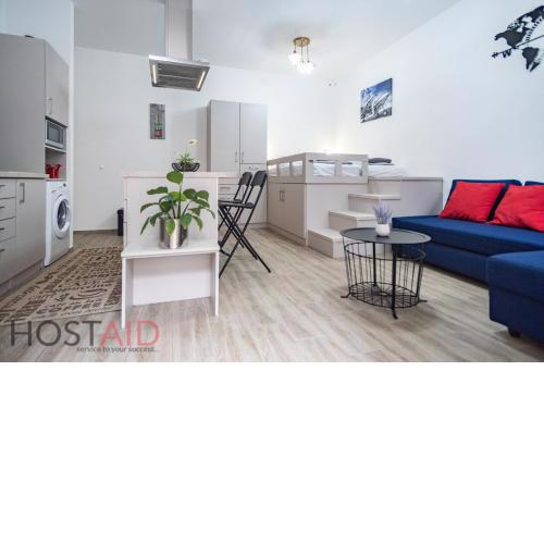 B17 Apartment - hostAID