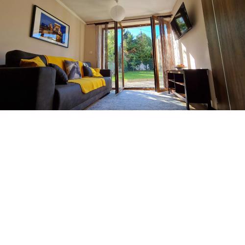 B48 Duplex