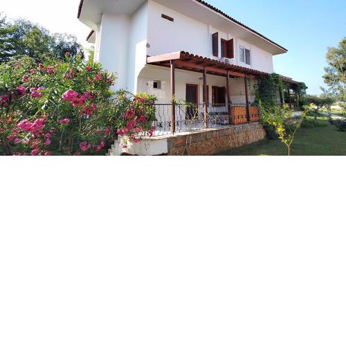 Bahçeli, Dublex villa