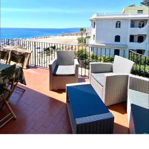 Baia Azzurra Home