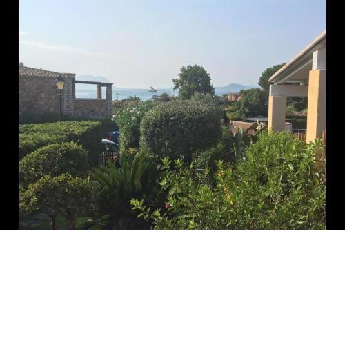 Baia Caddinas casa con vista mare Golfo Aranci