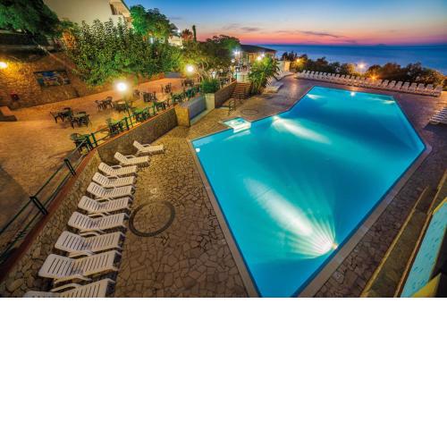 Baia Calavà Hotel e Residence