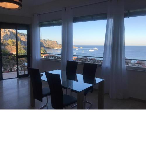 Baia Taormina Apartment