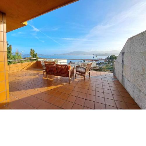 Baiona, terraza, vistas al mar.
