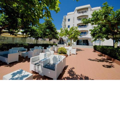 Bajamar Beach Hotel
