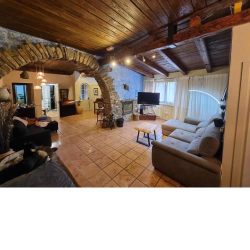 BAJOS CON ENCANTO EN RIALP