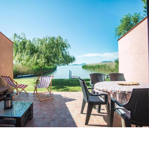 BALATON A KERTBEN - Csodálatos panorámával rendelkező, közvetlen vízparti apartmanok