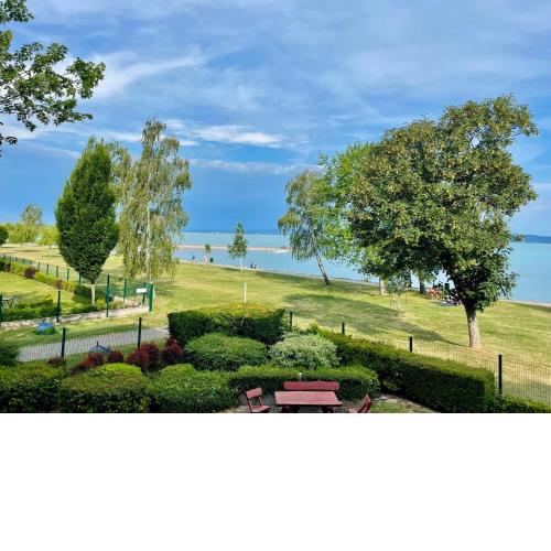 Balaton BeachSide Apartman Siófok N1