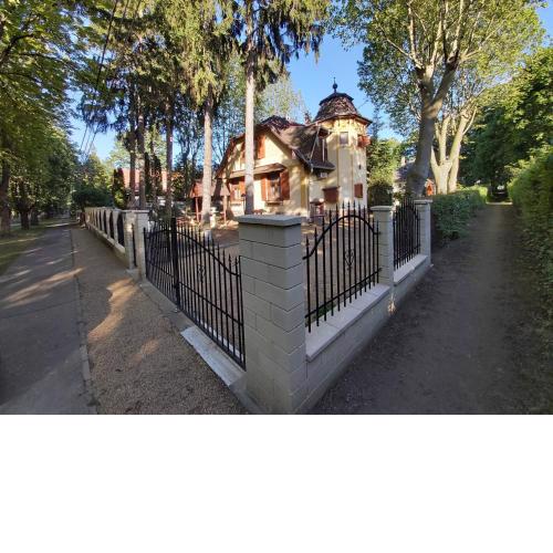 Balatonszemesi Nyaralóház