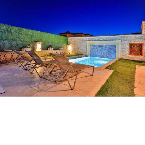 Balayı ve Çekirdek Aileler İçin Bir Villa