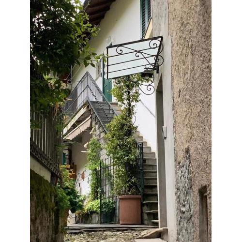 Balconcino sul Lago
