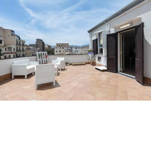 BallarHost - Ballarò Market Terrace Apartment