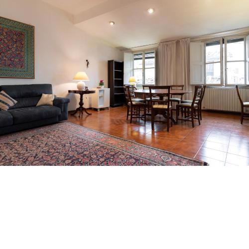 Barbadori Tower Apartment