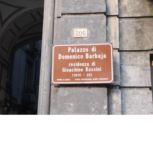 BARBAJA SUITES IN STREET TOLEDO 205