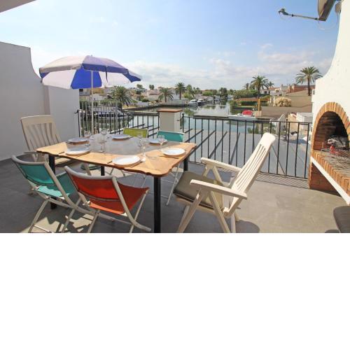 BASIC CONFORT Apartamento Port Segre