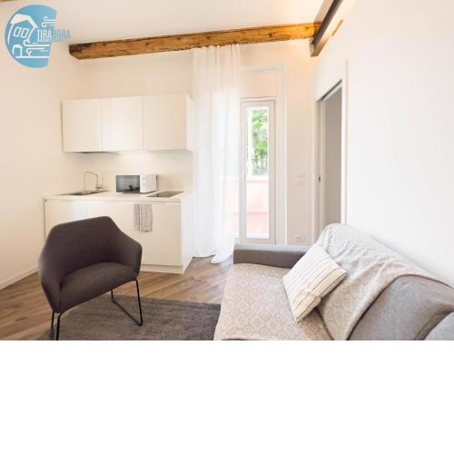 Basovizza 3 Chanel Tirabora Short Rent