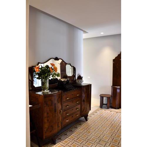 Battisti 18 Vintage Rooms
