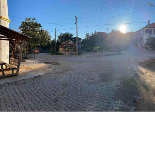 Bayraktar Köy Evi