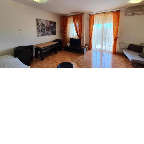 Bazsi Golden Beach Apartman