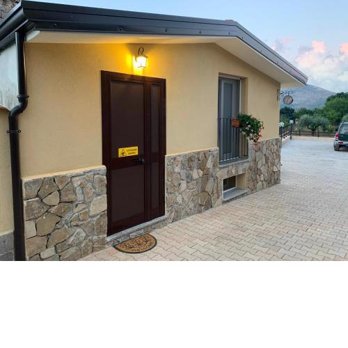 B&B BUICOVILLE CAMEROTA