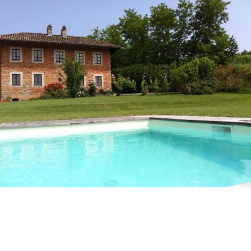 B&B Cascina Gaione Via Gallina,18b 12052 Neive cn