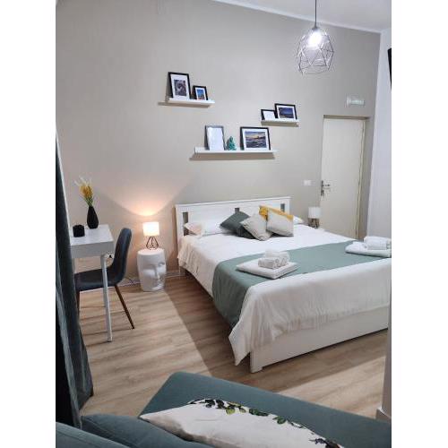 B&B Green