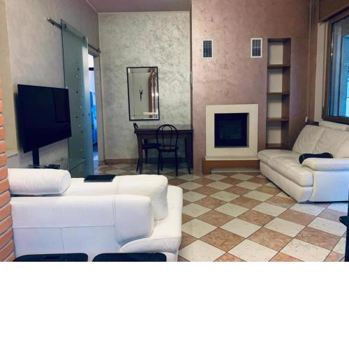 B&B Leonardo