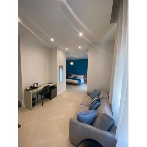 B&B Maqueda Suites