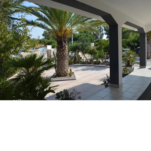 B&B Poseidon
