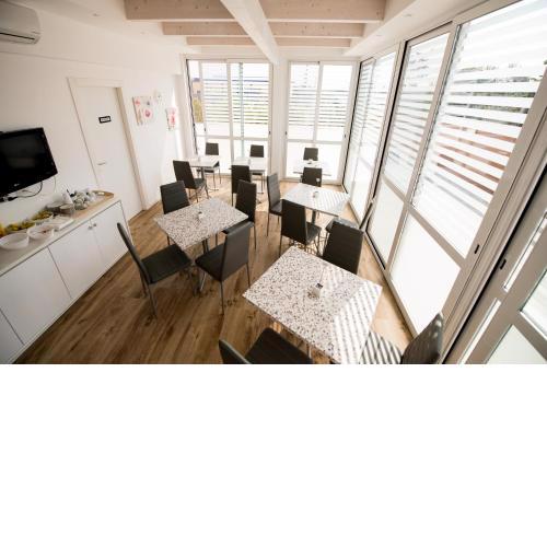 B&B Sun House