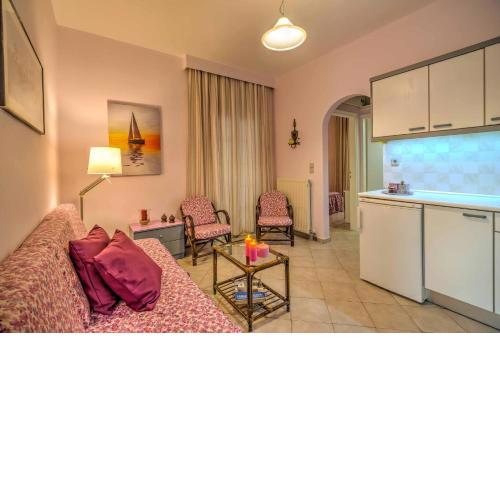 Bbq, balcony, 42mbps, king, backyard, full Kitchen-1