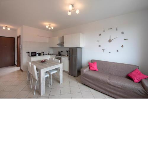 Be Lake Apartment